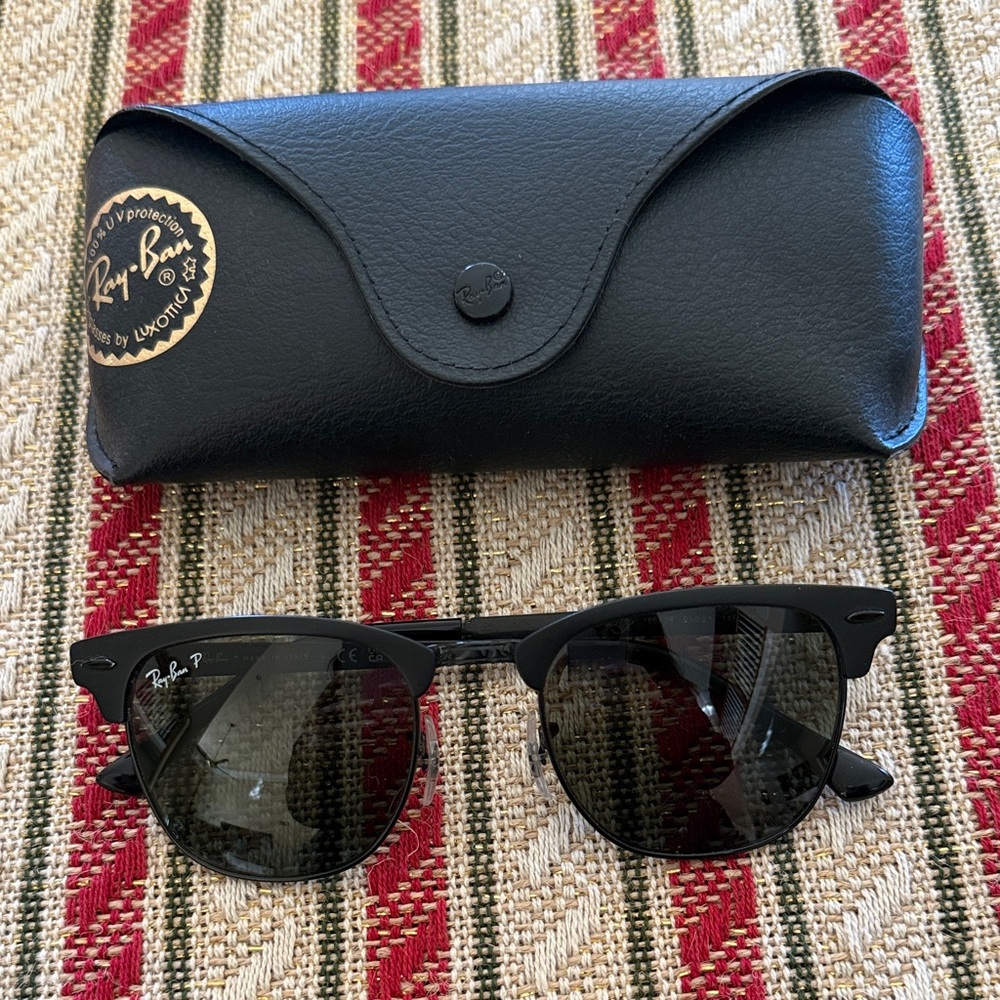 Ray-Ban Clubmaster Polarized Black Sunglasses with Case RB3716 💯 Authentic